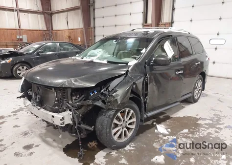 2015 Nissan Pathfinder S из США, поврежденный, VIN 5N1AR2MM4FC649550